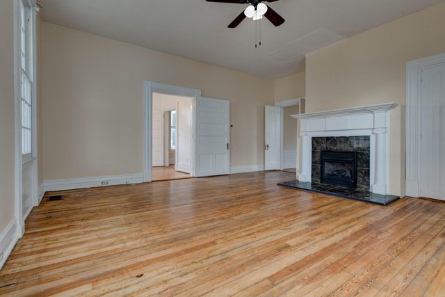 215 W Main Street, Mt Sterling, KY 40353