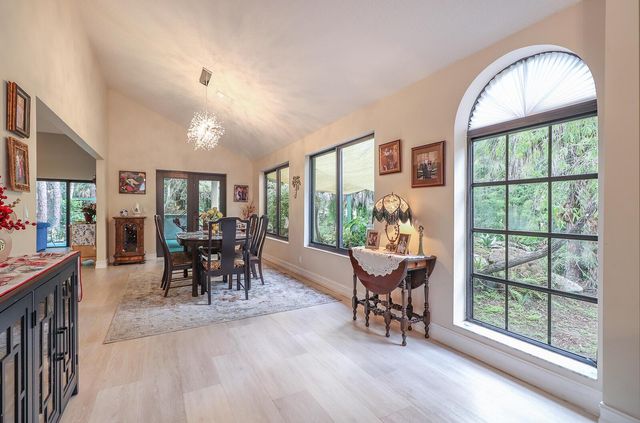 8259 155th Place N, Palm Beach Gardens, FL 33418