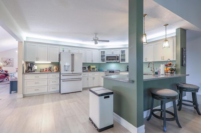 8259 155th Place N, Palm Beach Gardens, FL 33418