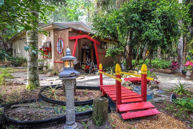 8259 155th Place N, Palm Beach Gardens, FL 33418