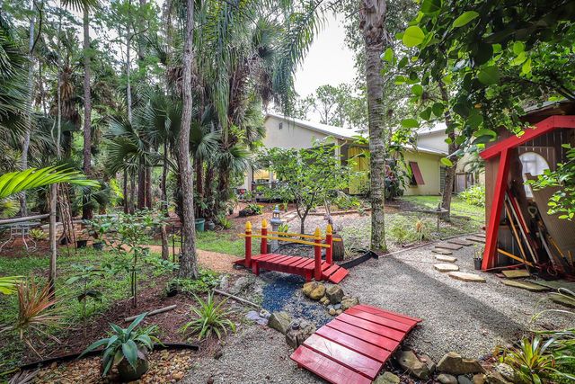 8259 155th Place N, Palm Beach Gardens, FL 33418
