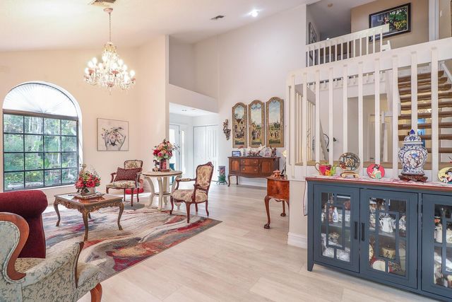 8259 155th Place N, Palm Beach Gardens, FL 33418