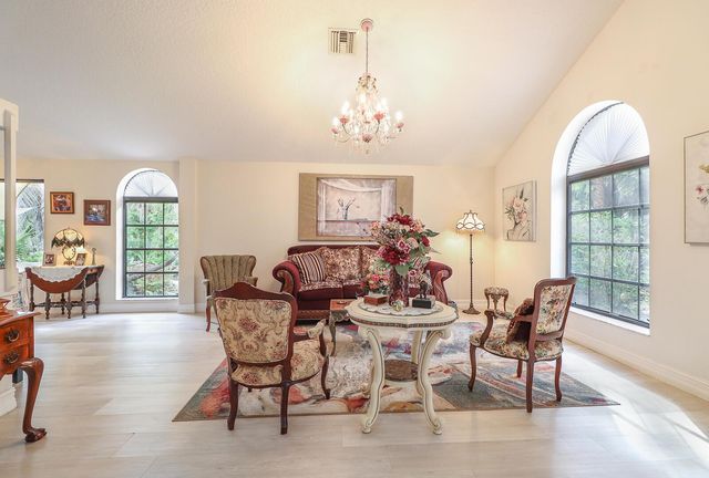 8259 155th Place N, Palm Beach Gardens, FL 33418