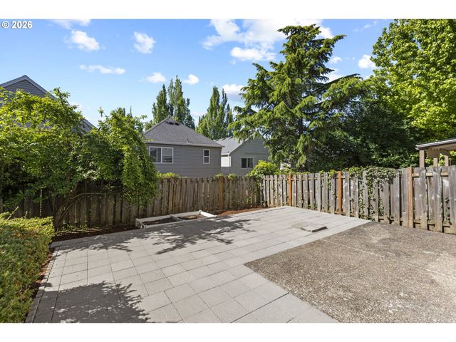 15356 Nw SWEETGALE Ln, Portland, OR 97229