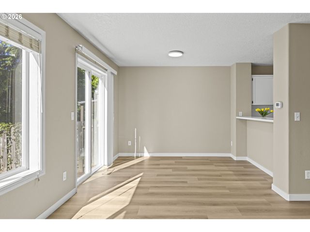 15356 Nw SWEETGALE Ln, Portland, OR 97229