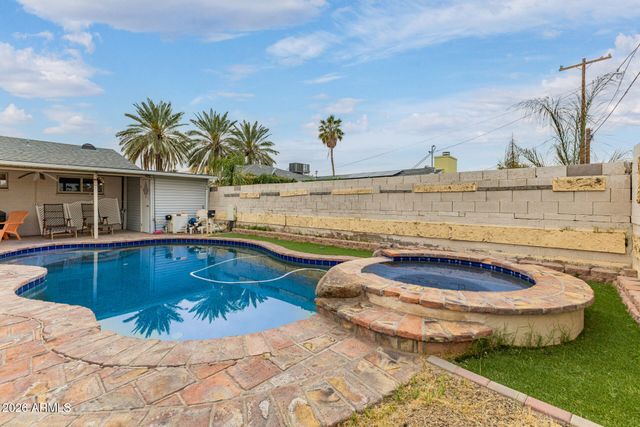 2932 W TOWNLEY Avenue, Phoenix, AZ 85051