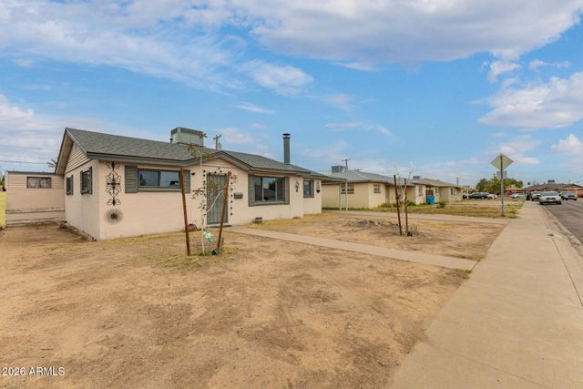 2932 W TOWNLEY Avenue, Phoenix, AZ 85051