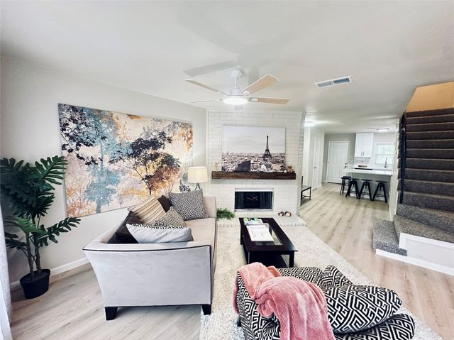 9434 Olde Village Court, Dallas, TX 75227