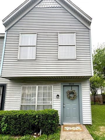 9434 Olde Village Court, Dallas, TX 75227