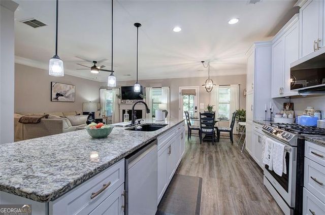 166 Stonewood Creek Court, Dallas, GA 30132