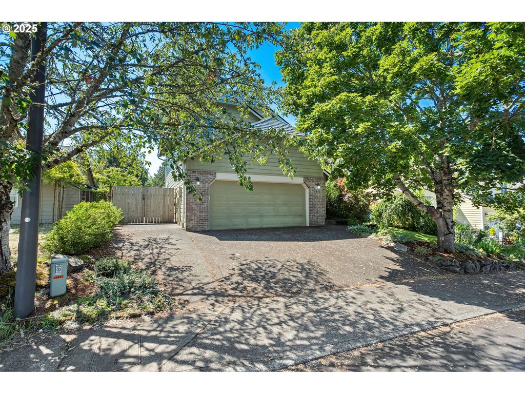 1347 Ne PALOMA Ave, Gresham, OR 97030