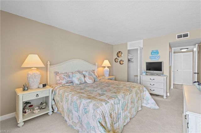 3288 Page Ave Apt 911, Virginia Beach, VA 23451
