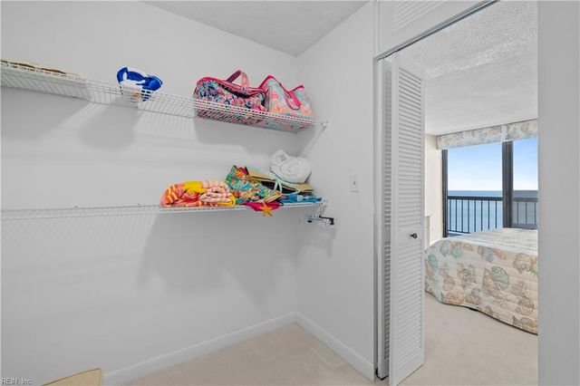 3288 Page Ave Apt 911, Virginia Beach, VA 23451