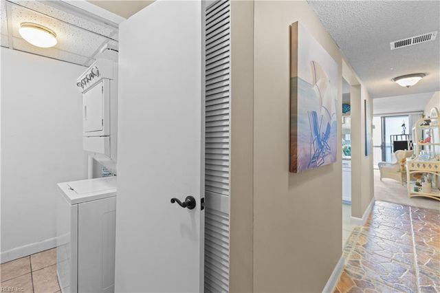 3288 Page Ave Apt 911, Virginia Beach, VA 23451