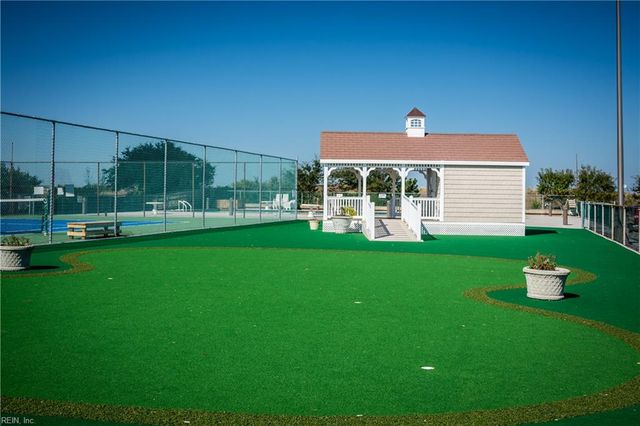 3288 Page Ave Apt 911, Virginia Beach, VA 23451