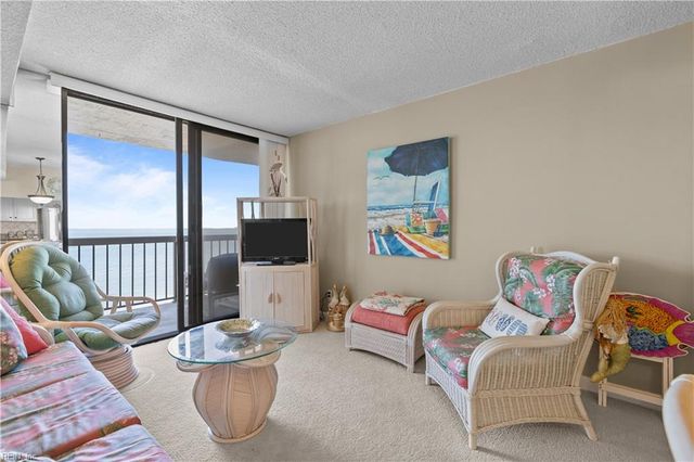 3288 Page Ave Apt 911, Virginia Beach, VA 23451