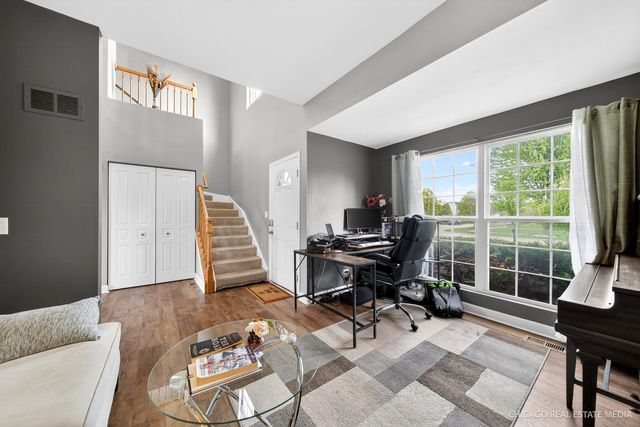 400 Talismon Drive, Crystal Lake, IL 60012