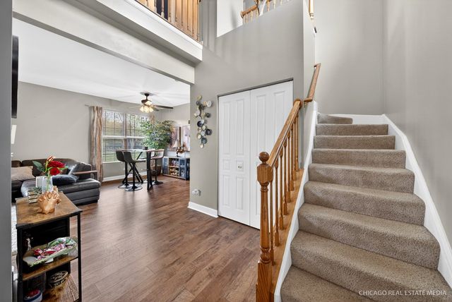 400 Talismon Drive, Crystal Lake, IL 60012