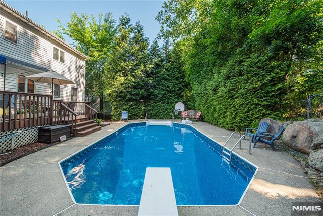 133 Oweno Road, Mahwah, NJ 07430