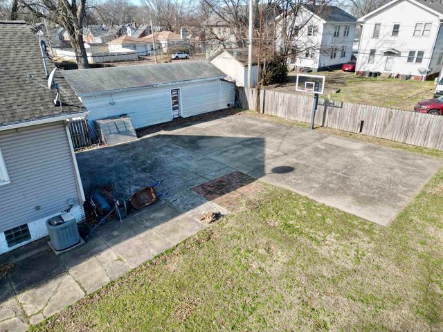 1108 E Blackford Avenue, Evansville, IN 47713
