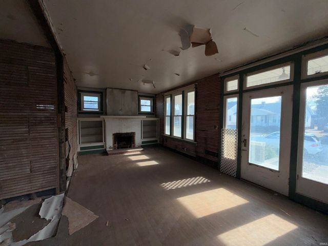 1108 E Blackford Avenue, Evansville, IN 47713