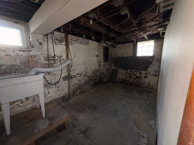 1108 E Blackford Avenue, Evansville, IN 47713