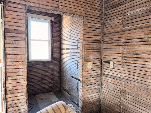 1108 E Blackford Avenue, Evansville, IN 47713