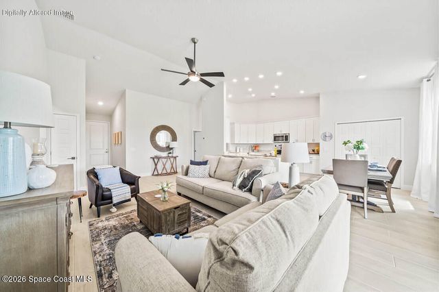 551 Borraclough Avenue NW, Palm Bay, FL 32907