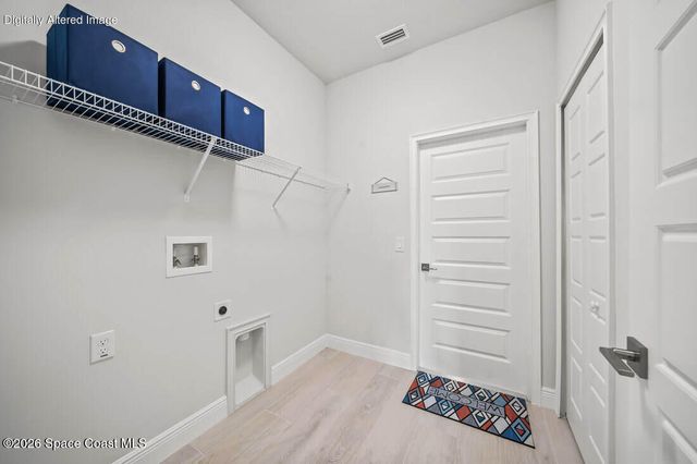 551 Borraclough Avenue NW, Palm Bay, FL 32907