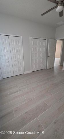 551 Borraclough Avenue NW, Palm Bay, FL 32907