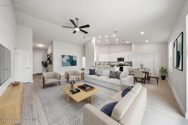 551 Borraclough Avenue NW, Palm Bay, FL 32907
