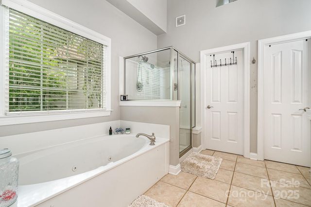 7602 Windsor Forest Place, Harrisburg, NC 28075