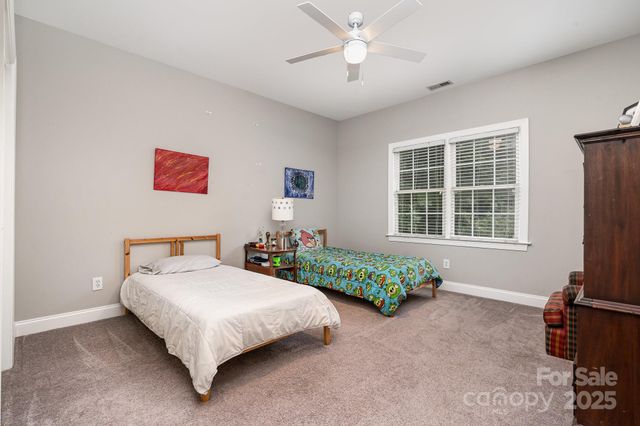 7602 Windsor Forest Place, Harrisburg, NC 28075