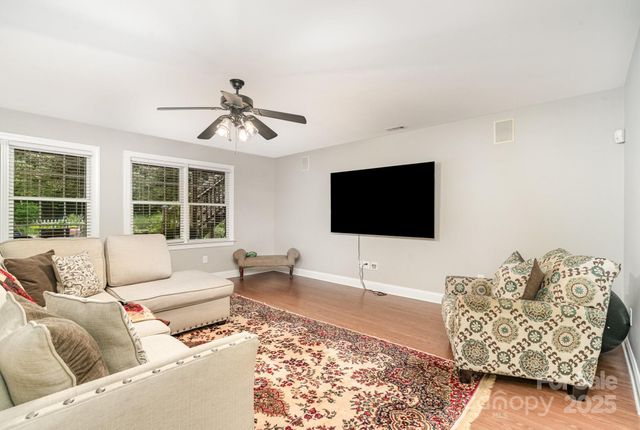 7602 Windsor Forest Place, Harrisburg, NC 28075