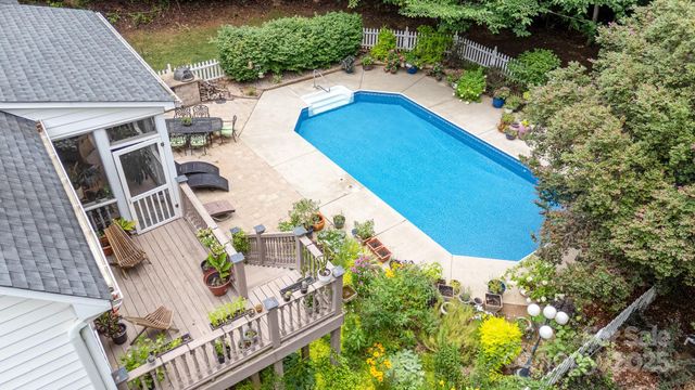 7602 Windsor Forest Place, Harrisburg, NC 28075