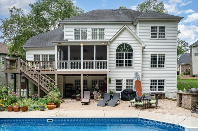 7602 Windsor Forest Place, Harrisburg, NC 28075