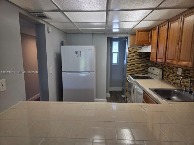 8060 N Colony Cir N 103, Tamarac, FL 33321