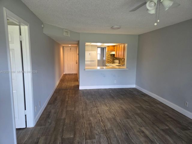 8060 N Colony Cir N 103, Tamarac, FL 33321