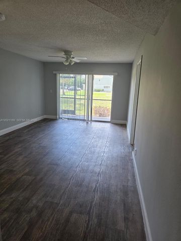 8060 N Colony Cir N 103, Tamarac, FL 33321