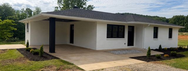 5902 Beersheba Hwy, Mcminnville, TN 37110