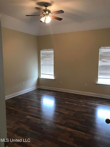 6805 Dickens Way Drive, Ocean Springs, MS 39564