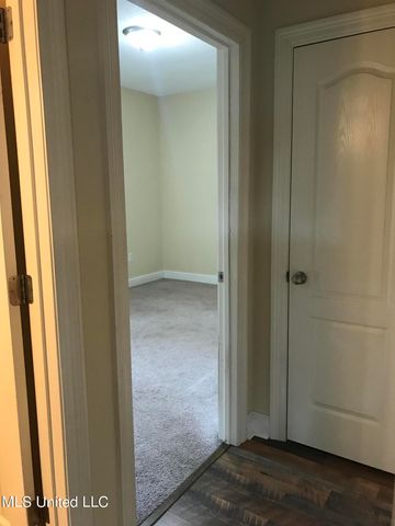 6805 Dickens Way Drive, Ocean Springs, MS 39564