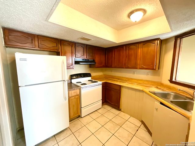 8036 WINSFORD, San Antonio, TX 78239