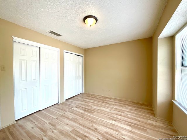 8036 WINSFORD, San Antonio, TX 78239