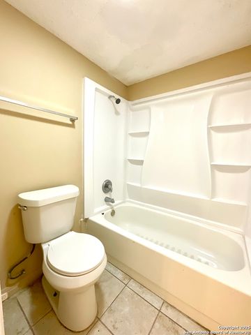 8036 WINSFORD, San Antonio, TX 78239