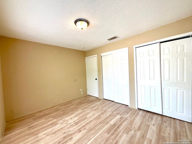 8036 WINSFORD, San Antonio, TX 78239