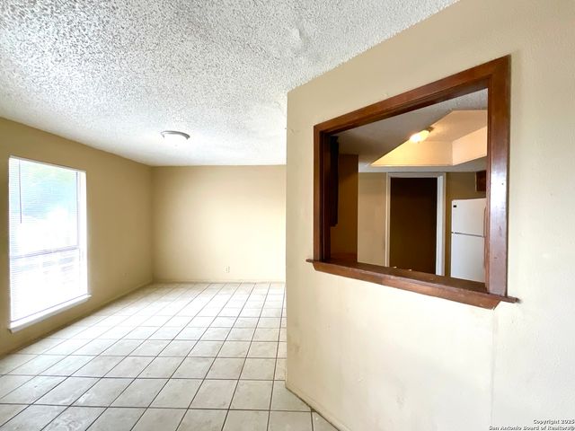 8036 WINSFORD, San Antonio, TX 78239