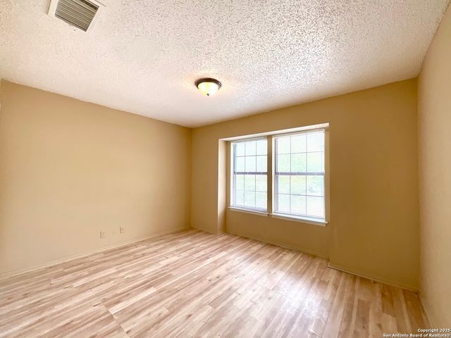 8036 WINSFORD, San Antonio, TX 78239