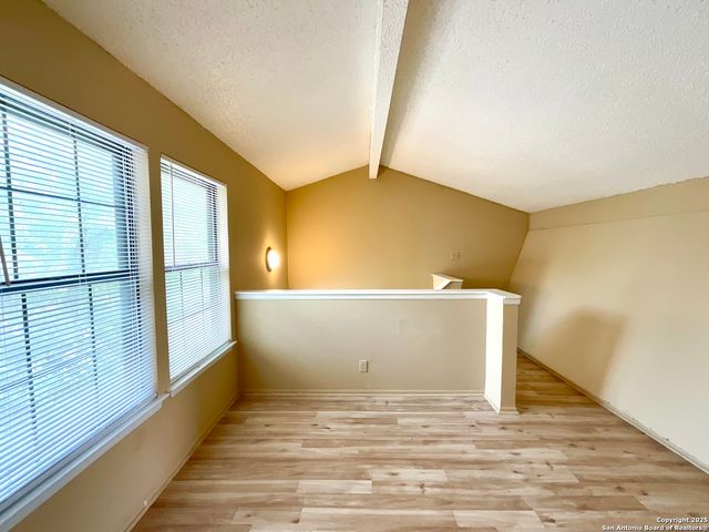 8036 WINSFORD, San Antonio, TX 78239