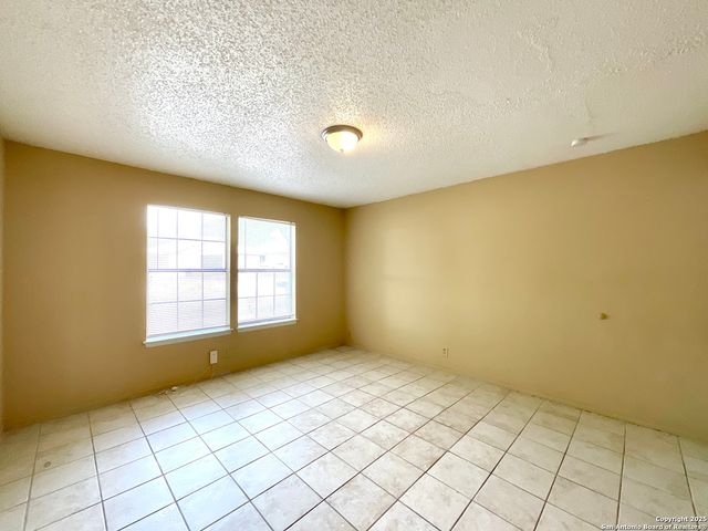 8036 WINSFORD, San Antonio, TX 78239
